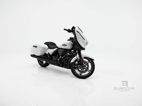 HARLEY-DAVIDSON STREET GLIDE 